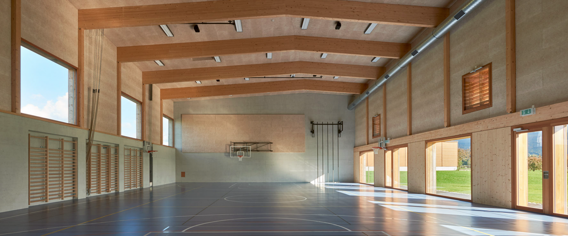 salle de gym de la région de fribourg réalisée en bois